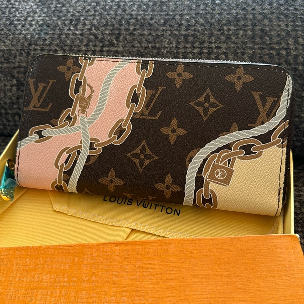 New design wallet